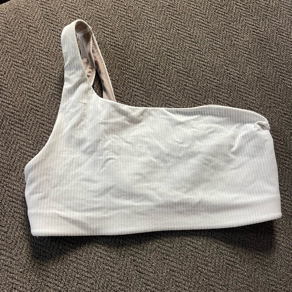 Lululemon sports bra size 6